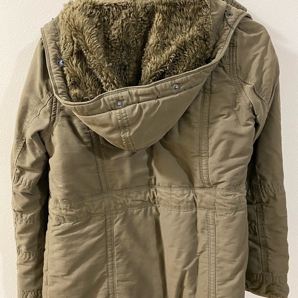 American Eagle winter jacket. Size XS - Picture 3 of 3